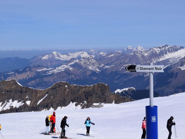 舞子スノーリゾート：スキー・スノボの魅力を満喫する冬の楽園